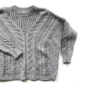 Oversized knit grey sweater